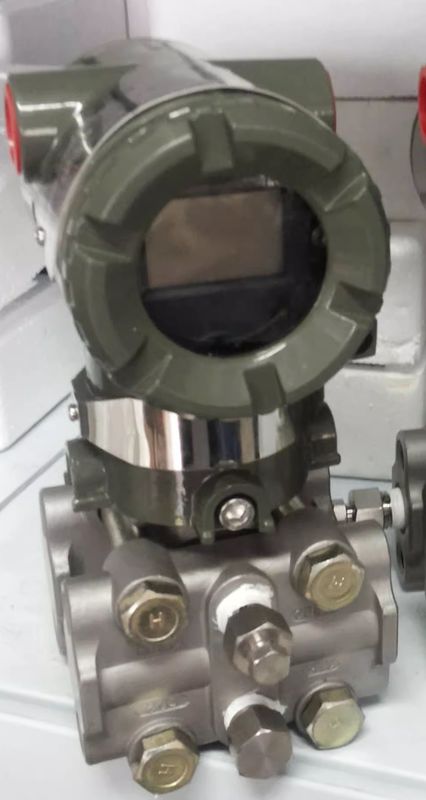 EJA120E Differential Pressure Transmitte EJA120E-JES4J-812EB